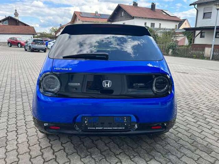 Honda e Advance